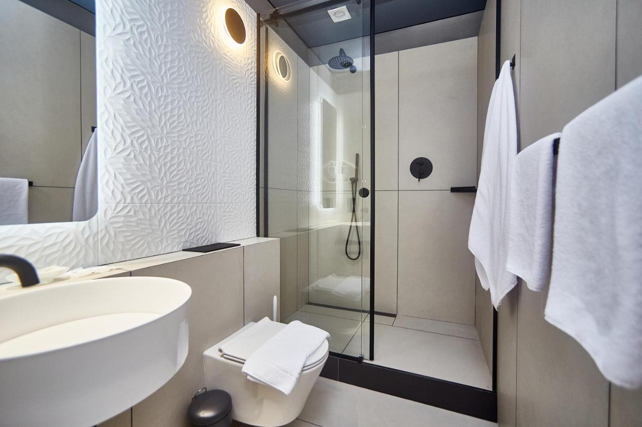 Ultramarinn Hotel Odessa Extérieur photo