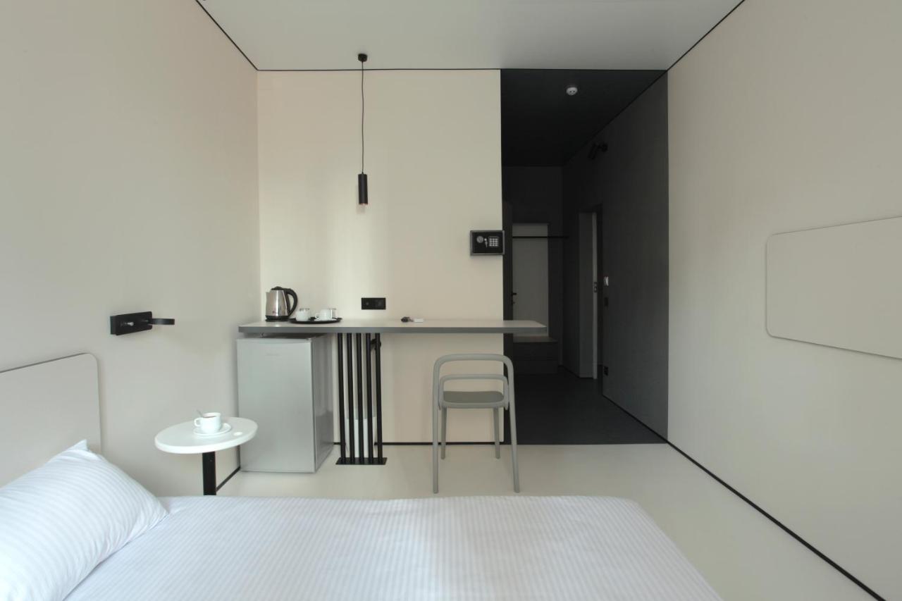 Ultramarinn Hotel Odessa Extérieur photo