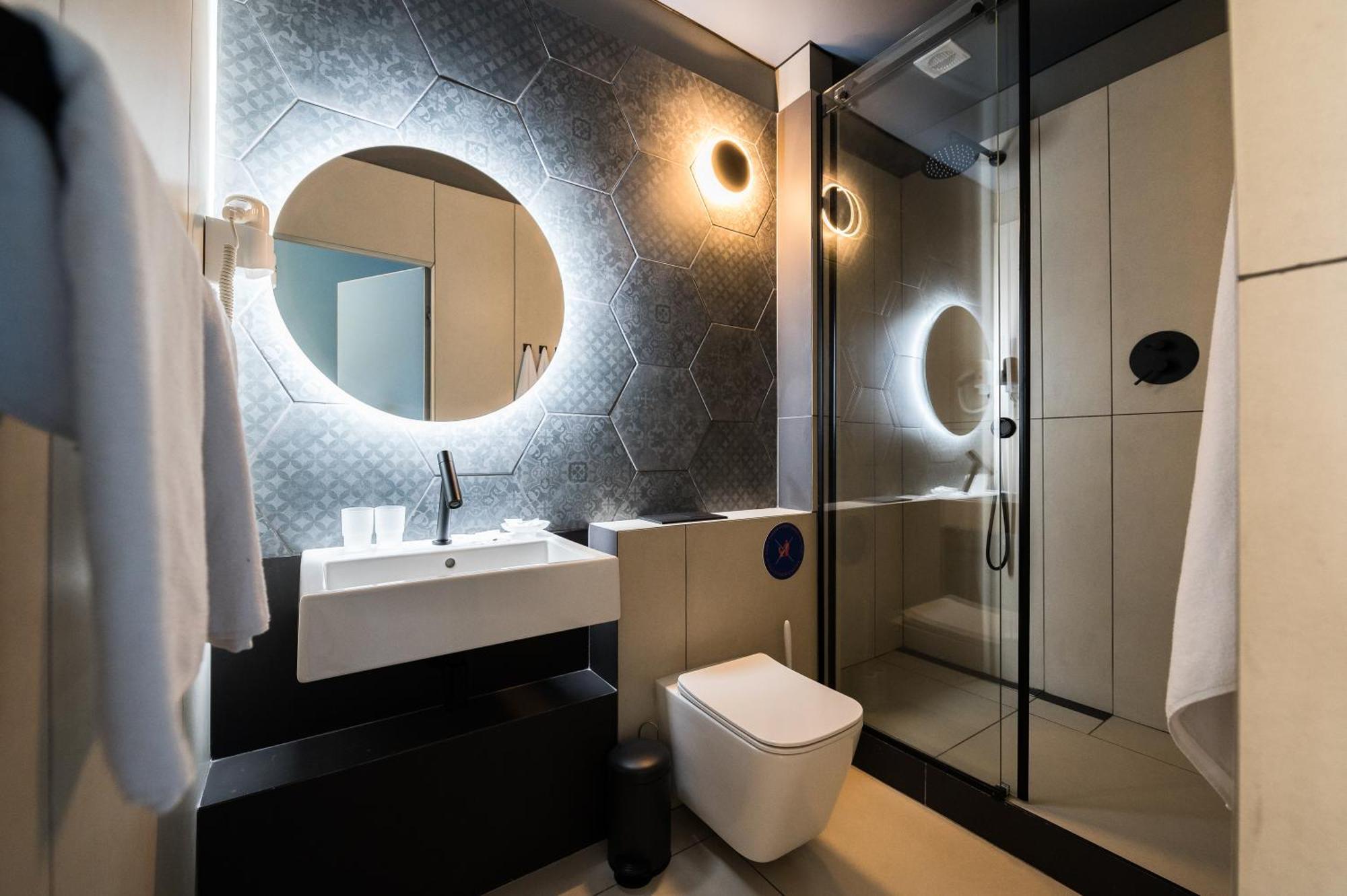 Ultramarinn Hotel Odessa Extérieur photo